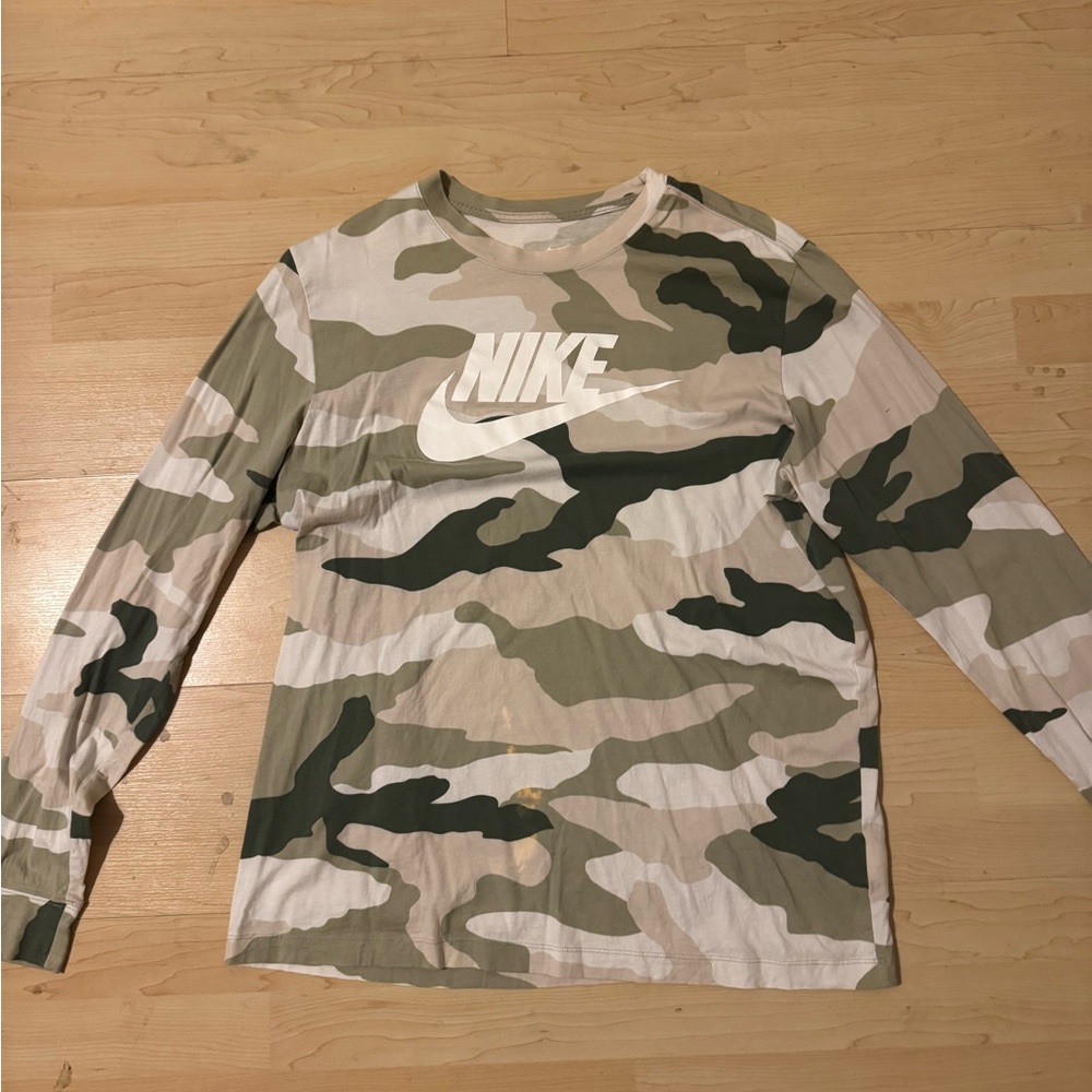 Nike Long Sleeve Camo Shirt in Olive and White- NY Nike Store
